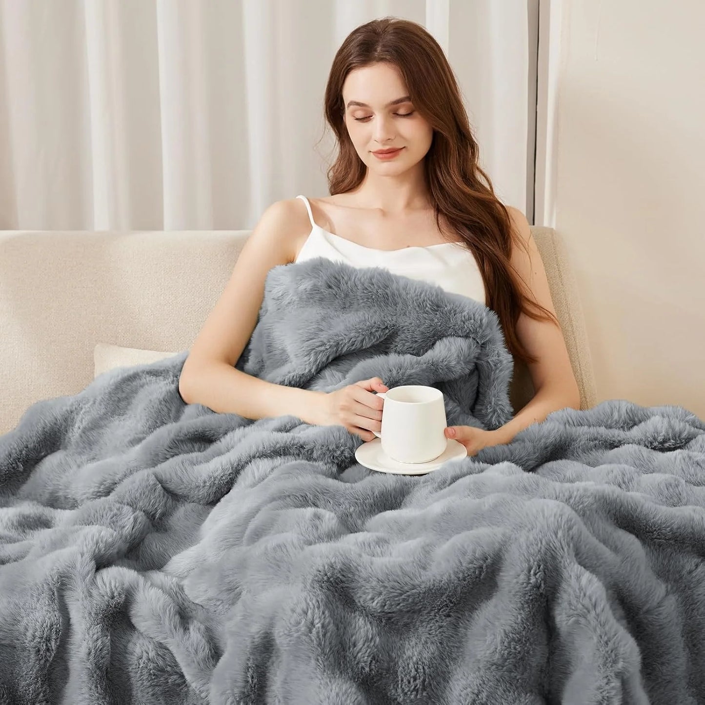 Rosekind Cozy Faux Fur Soft Plush Throw Blanket for Home