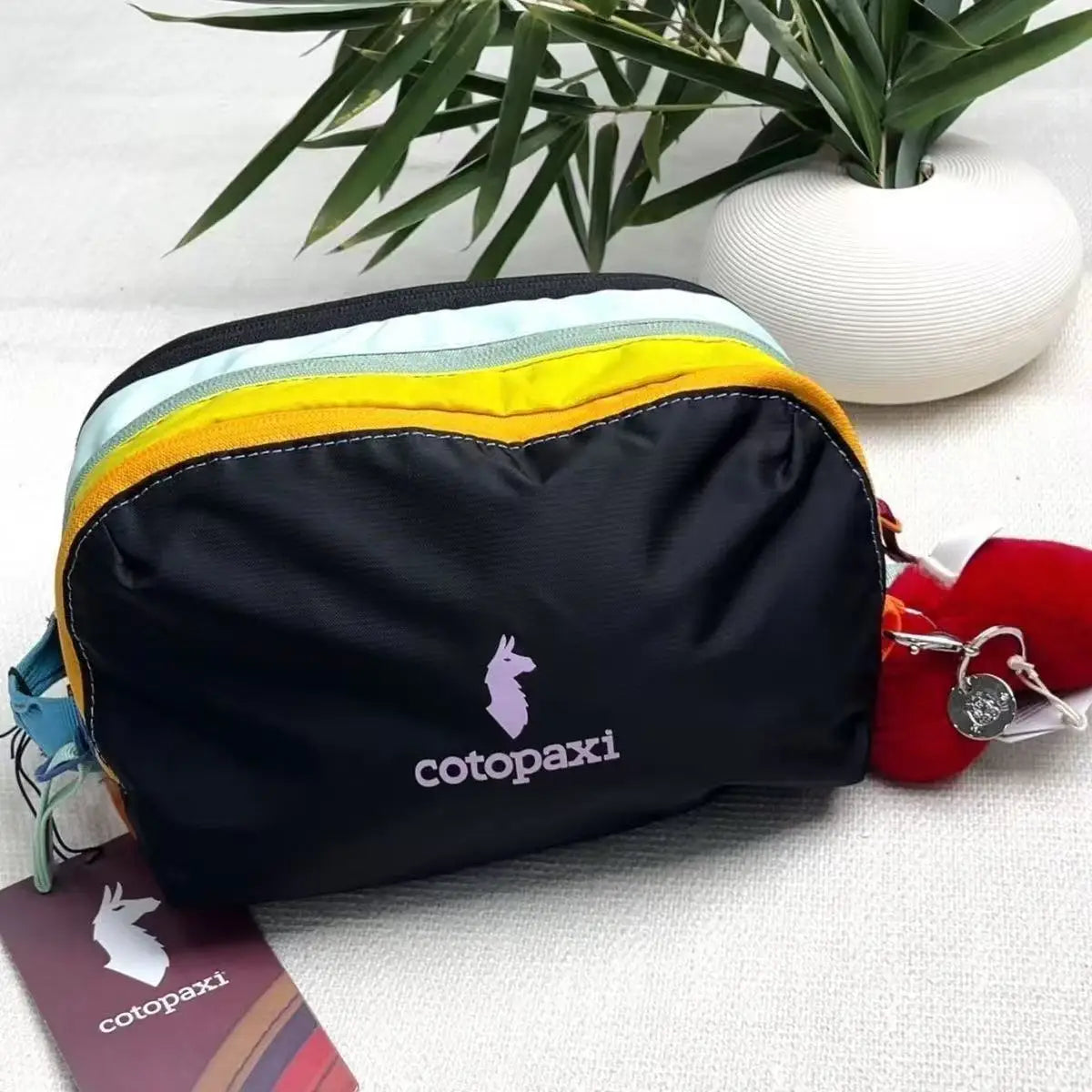 Waterproof Nylon Travel Toiletry Bag For Cosmetics Organization