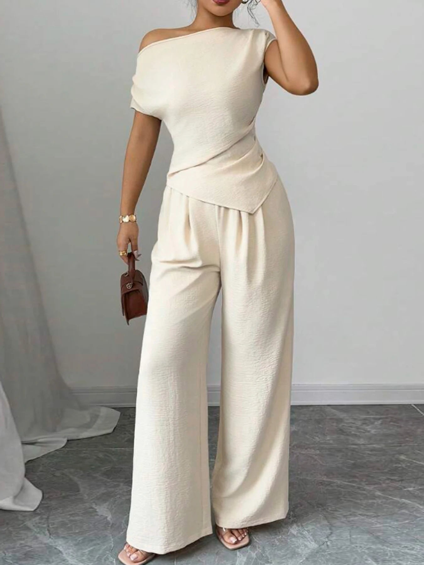 Women Elegant Polyester Asymmetric Top And Wide Leg Pants Set