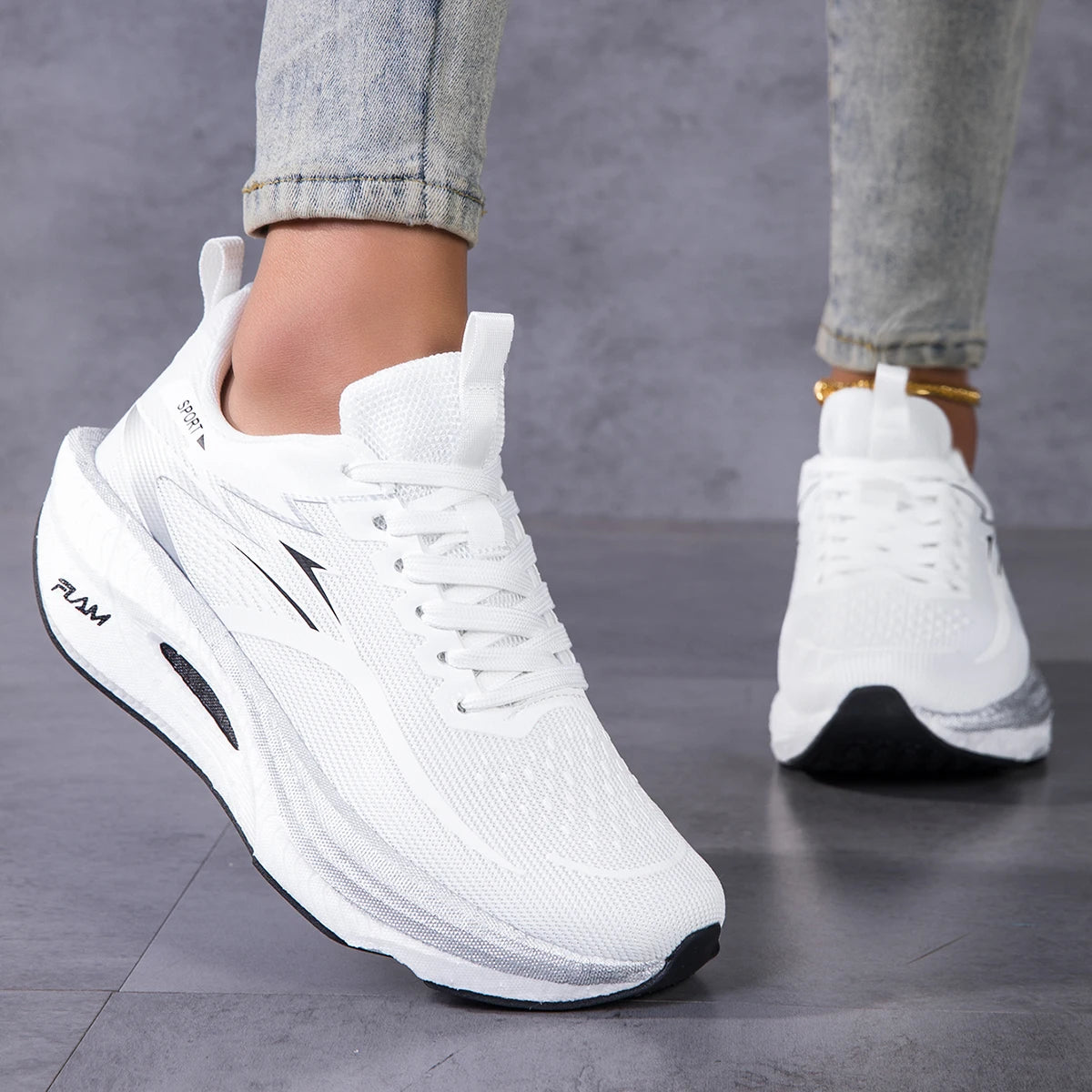 Breathable Platform Sneakers With Mesh Upper And Light Gym Comfort