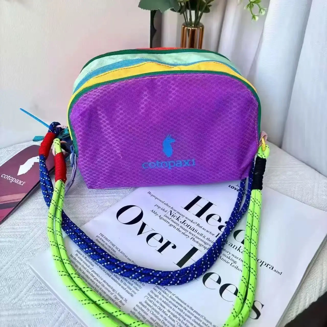 Waterproof Nylon Travel Toiletry Bag For Cosmetics Organization