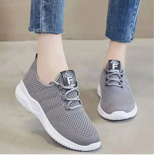 Womens Lightweight Walking Shoes With Breathable Mesh Upper Non-Slip