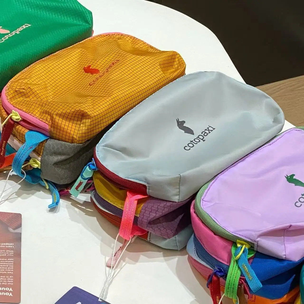Waterproof Nylon Travel Toiletry Bag For Cosmetics Organization