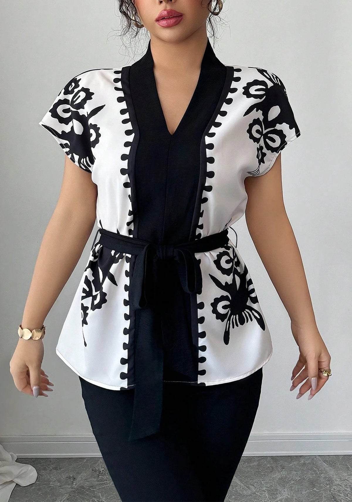 Elegant Floral Print Waist-Cinching Short Sleeve Business Casual Top